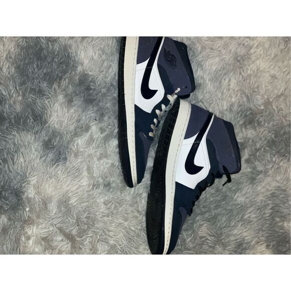 Air Jordan 1 Mid Sneakers Size 11.5 Obsidian black/Sanded purple - Picture 2 of 5